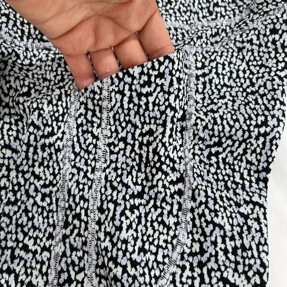 Athleta Ultimate Stash leggings - Picture 10 of 13